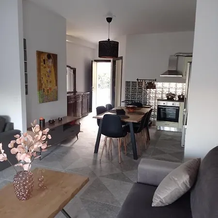 Michel&maria's Savvennas House Rhodes City