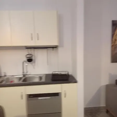 Michel&maria's Savvennas House 公寓